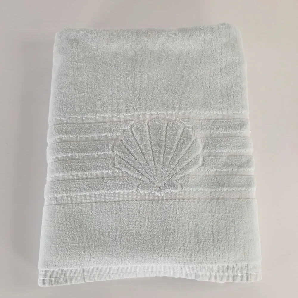 VTG Cannon Retro Bath Towel USA Light Blue Seashell Made In USA READ